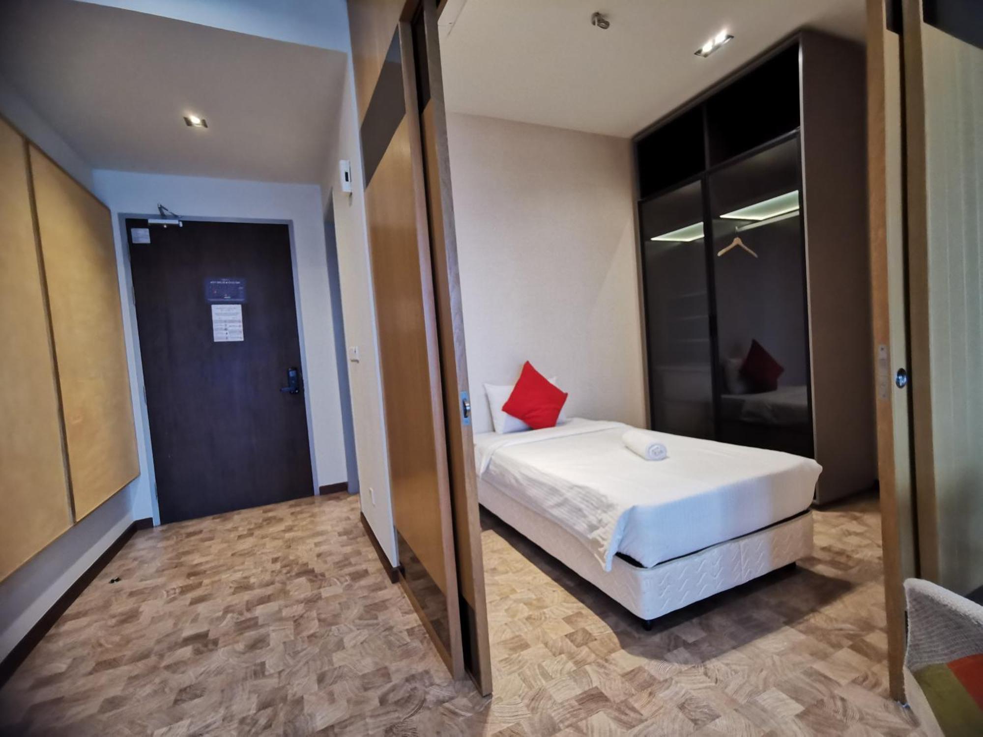 Expressionz Professional Suites By Aurora Summer Suites Kuala Lumpur Room photo
